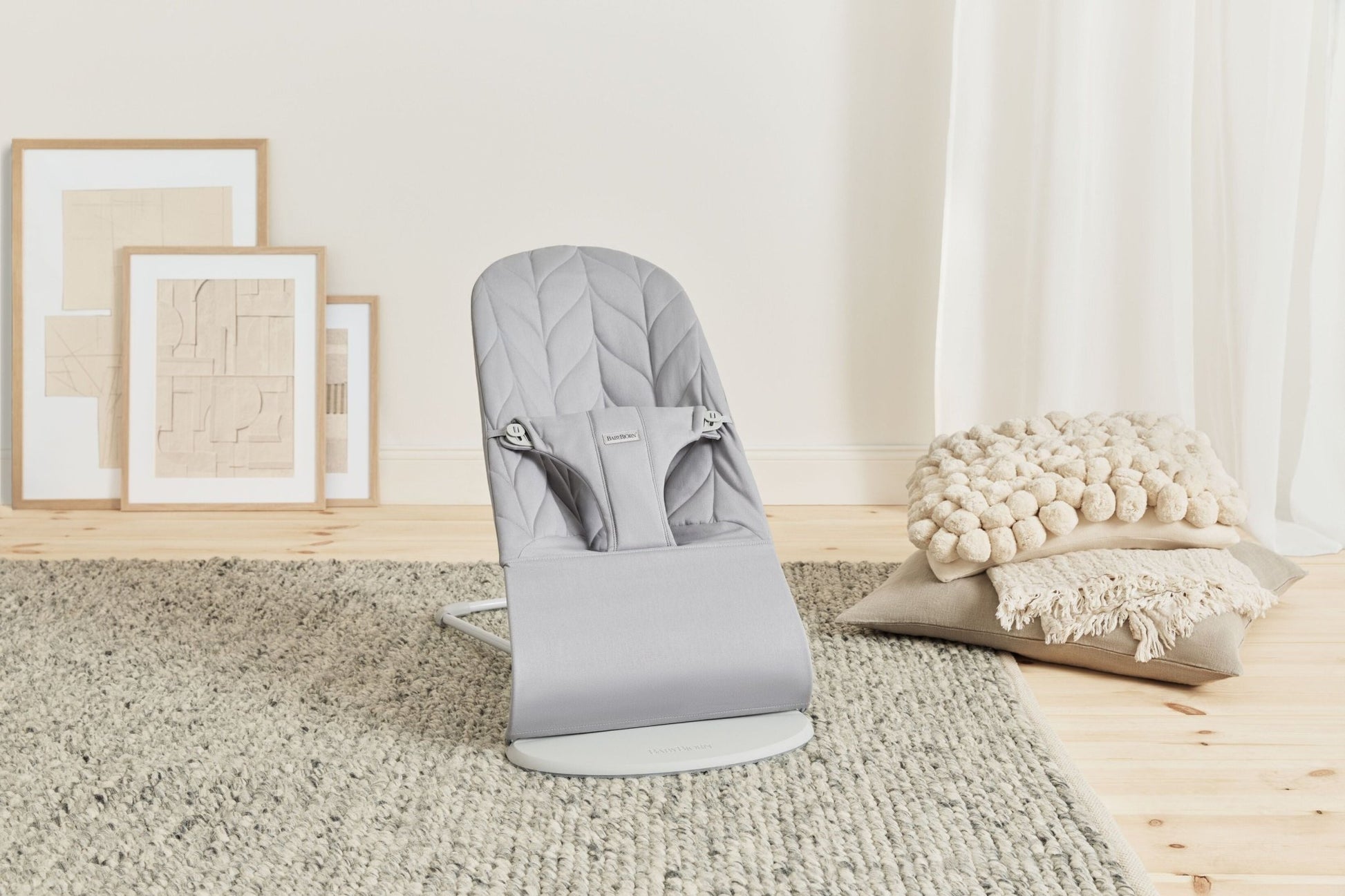 BabyBjörn Bouncer Bliss, Woven, Petal Quilt, Light Grey - BOBO BOUTIQUE
