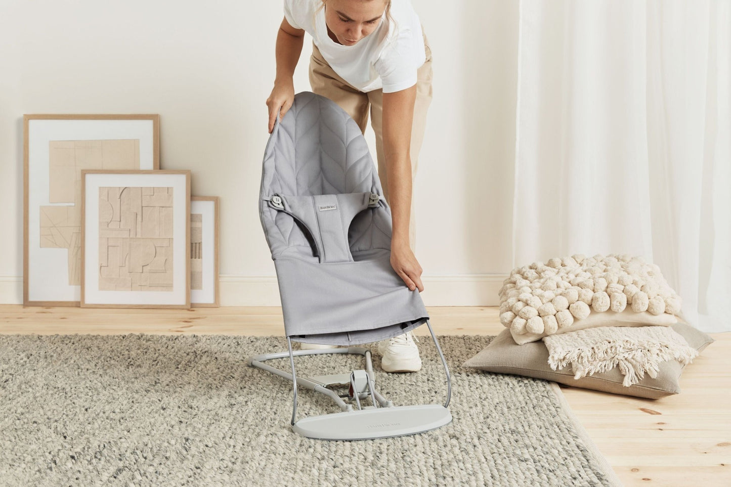BabyBjörn Bouncer Bliss, Woven, Petal Quilt, Light Grey - BOBO BOUTIQUE