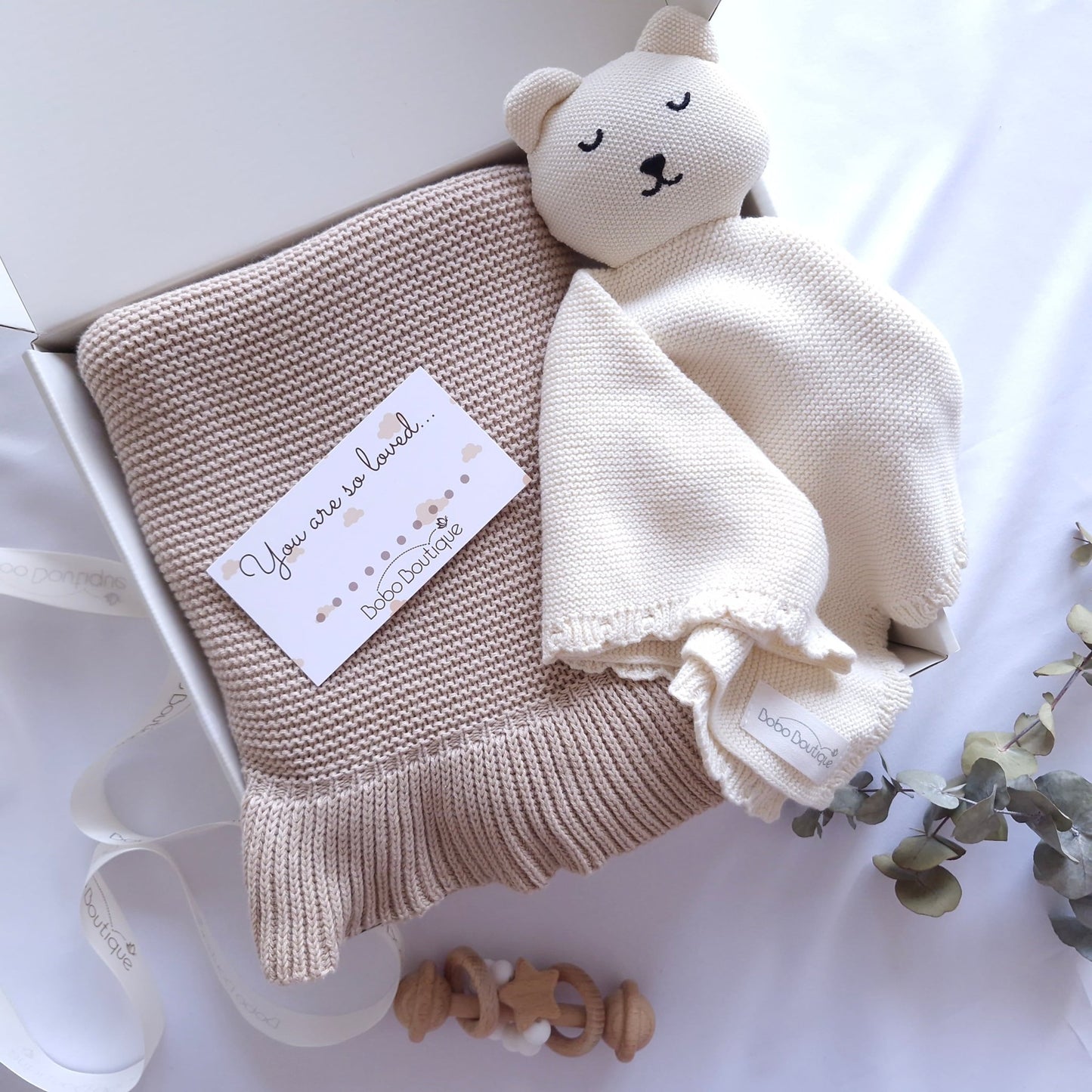 Gift Set - Brown Blanket & Cream Comforter - BOBO BOUTIQUE